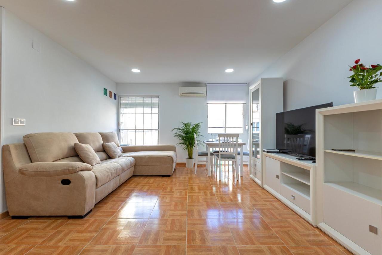 Charming 2 Bedroom Apartment At Triana Center By Oui Seville Sevilha Exterior foto